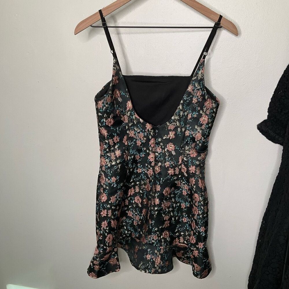 Superdown Macey Mini Dress - Picture 4 of 8
